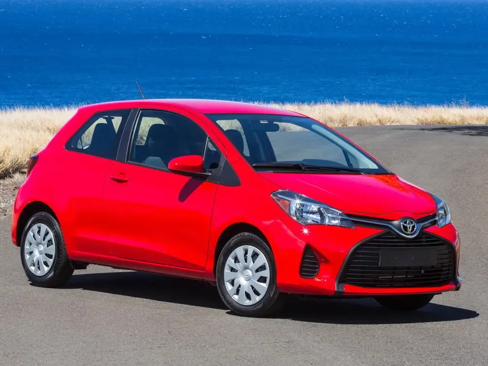 Toyota Yaris рестайлинг 2014, хэтчбек 3 дв., 3 поколение, XP130 (07.2014 - 06.2017)