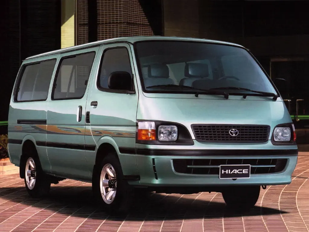 Toyota Hiace рестайлинг 1998, автобус, 4 поколение, H100 (08.1998 - 08.2004)
