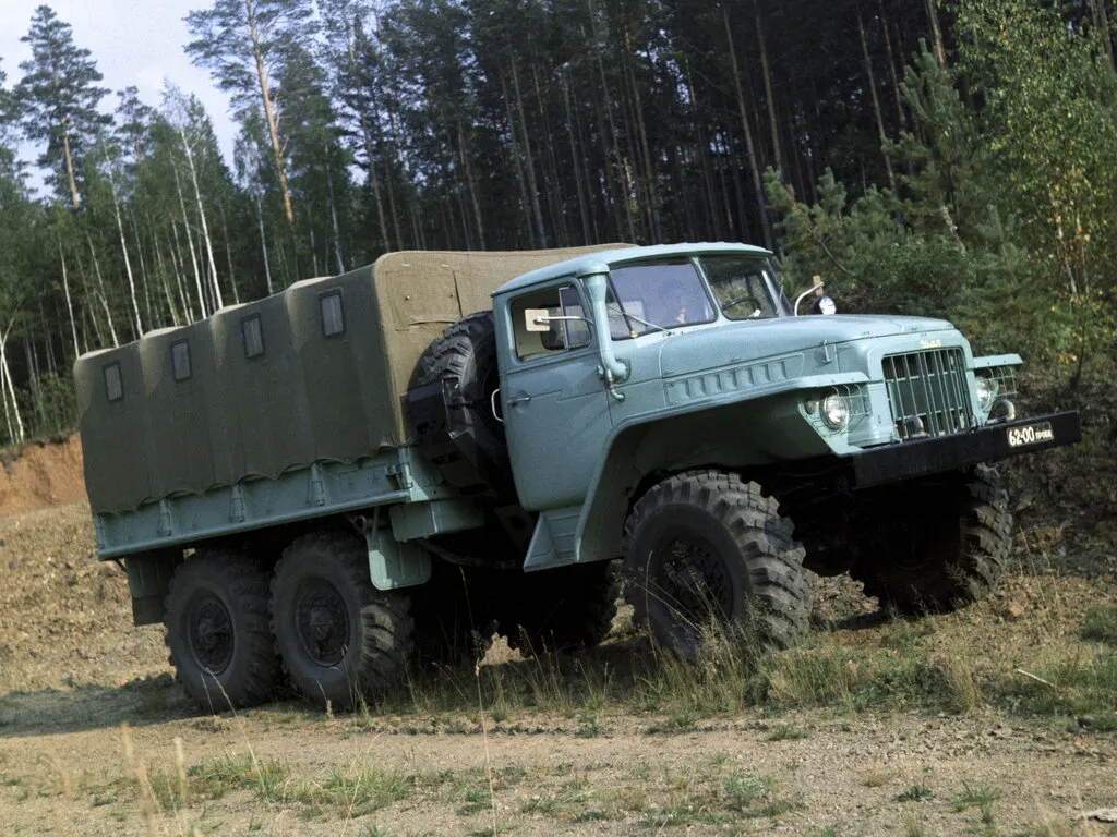 Урал 375 рестайлинг 1964, бортовой грузовик, 1 поколение (01.1964 - 01.1992)