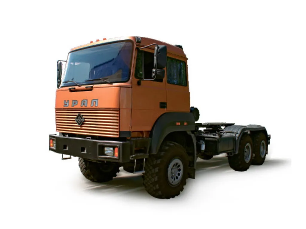 Урал 44202 2-й рестайлинг 2012, седельный тягач, 1 поколение (01.2012 - 12.2014)