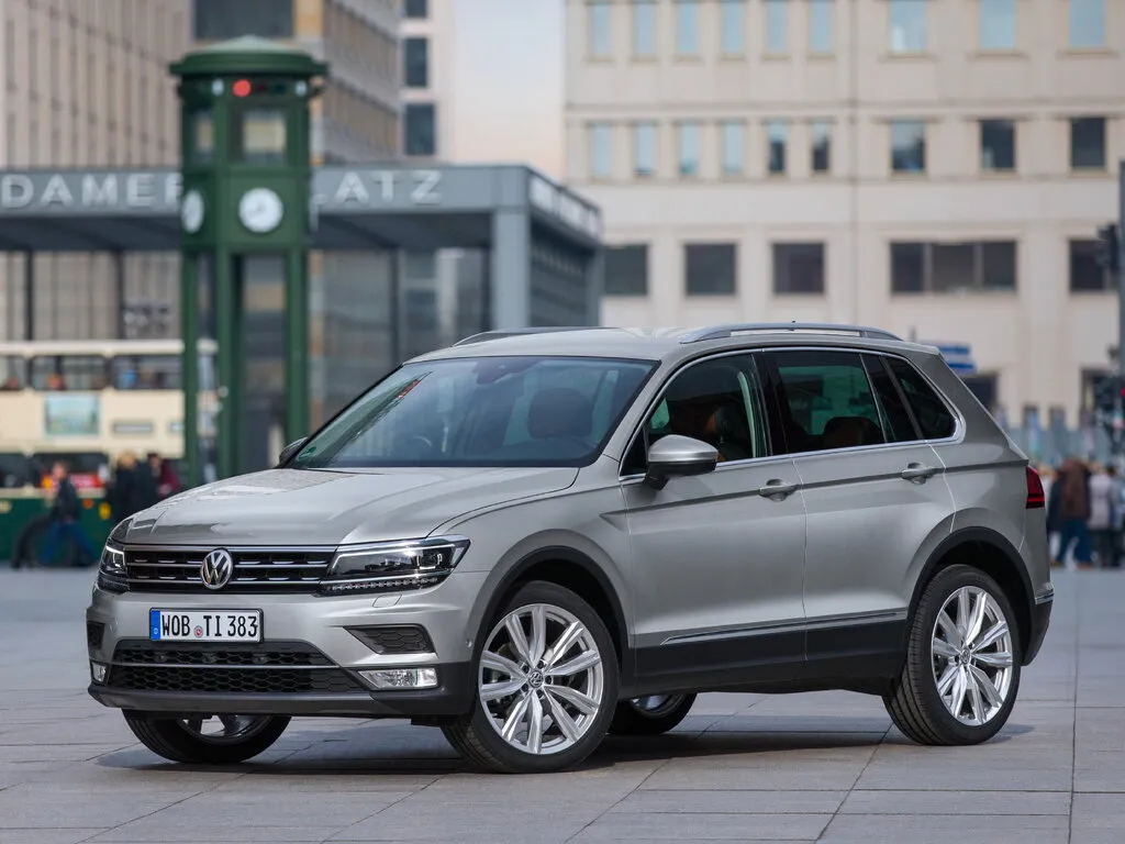 Volkswagen Tiguan 2016, джип/suv 5 дв., 2 поколение, Mk 2 (01.2016 - 07.2020)