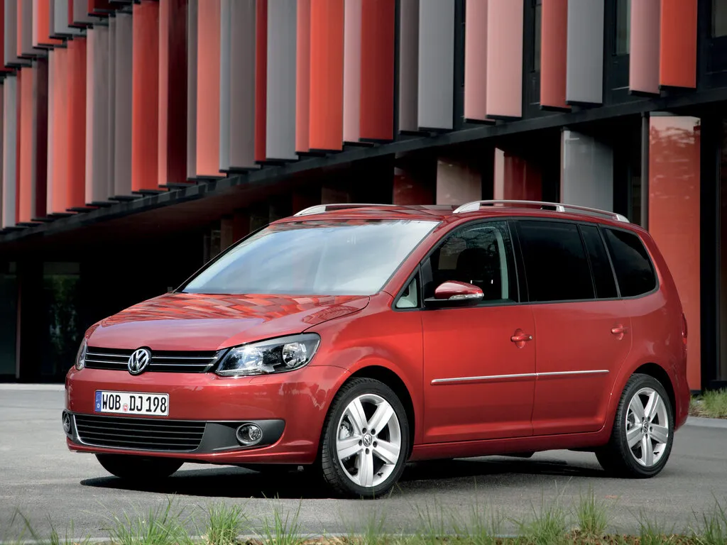Volkswagen Touran 2-й рестайлинг 2010, минивэн, 1 поколение, 1T (05.2010 - 10.2015)