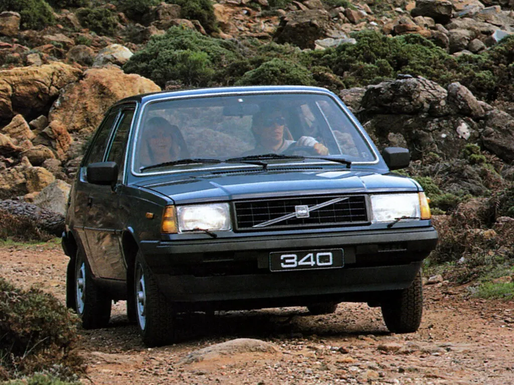 Volvo 340 1982, хэтчбек 3 дв., 1 поколение (03.1982 - 11.1991)