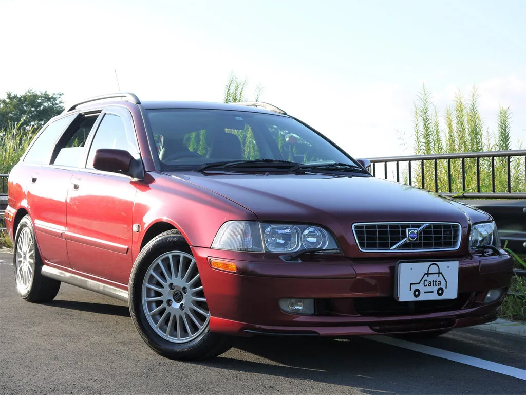 Volvo V40 рестайлинг 2000, универсал, 1 поколение (08.2000 - 04.2004)