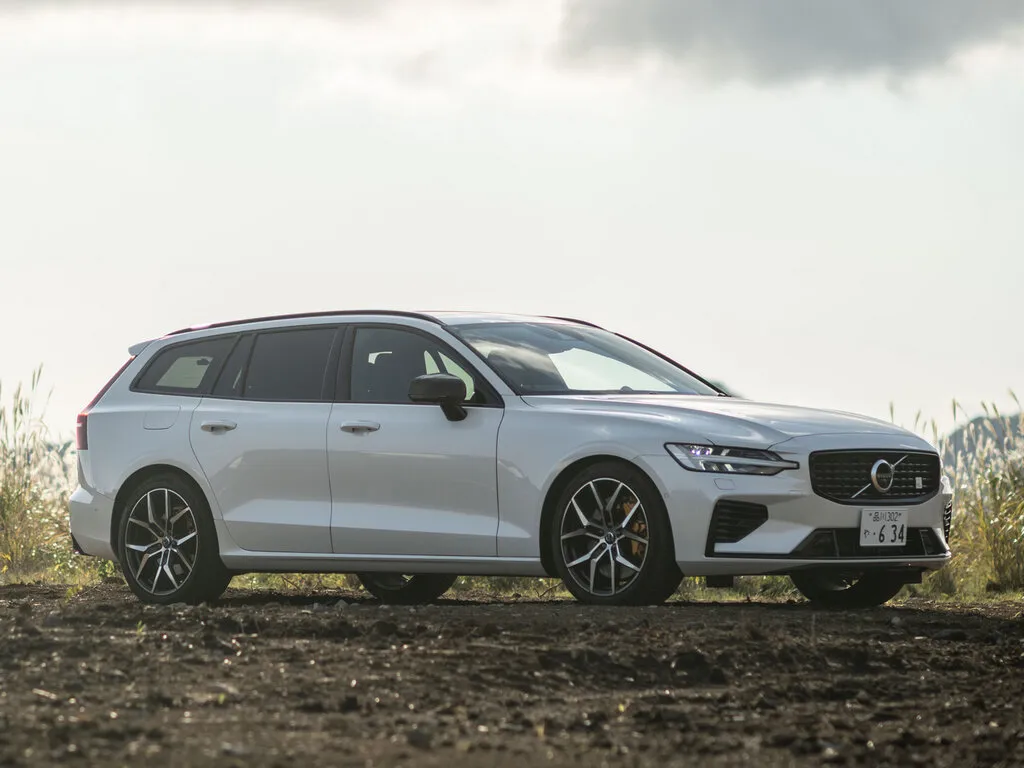Volvo V60 2018, универсал, 2 поколение (09.2018 - н.в.)