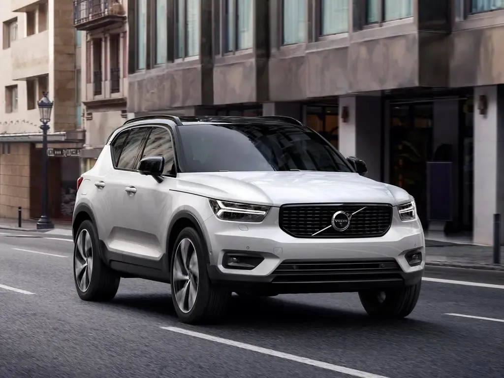 Volvo XC40 2017, джип/suv 5 дв., 1 поколение (09.2017 - 04.2022)