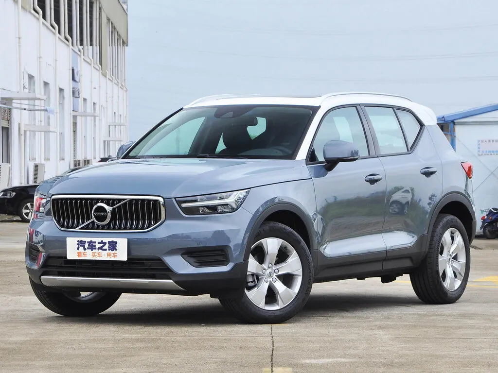 Volvo XC40 2017, джип/suv 5 дв., 1 поколение (09.2017 - 07.2022)
