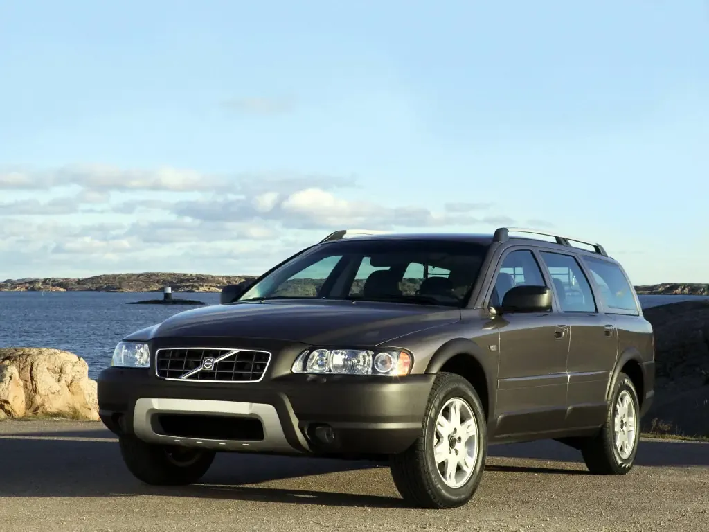 Volvo XC70 рестайлинг 2004, универсал, 2 поколение (04.2004 - 06.2007)