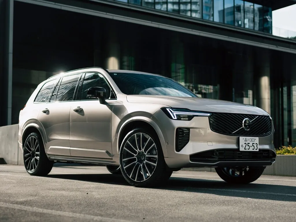 Volvo XC90 2-й рестайлинг 2025, джип/suv 5 дв., 2 поколение (02.2025 - н.в.)