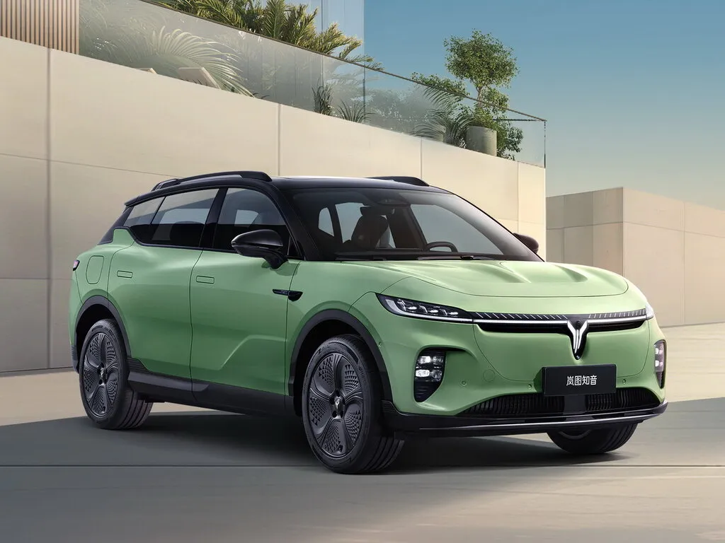 Voyah Courage 2024, джип/suv 5 дв., 1 поколение (08.2024 - н.в.)