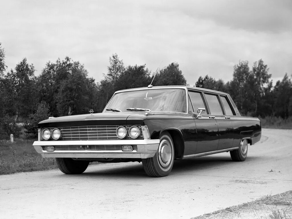 ЗИЛ 114 1967, седан, 1 поколение (01.1967 - 12.1971)