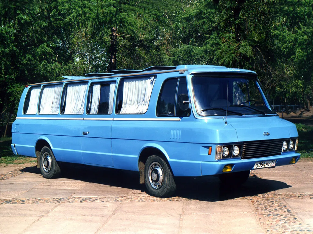 ЗИЛ 3207 1991, автобус, 1 поколение (05.1991 - 06.1998)